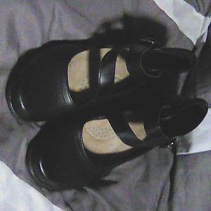 Earth Origins size 6m black shoe